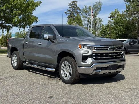 New 2026 Chevrolet Silverado 1500 LTZ w/ LTZ Premium Package AWD/4WD image 2