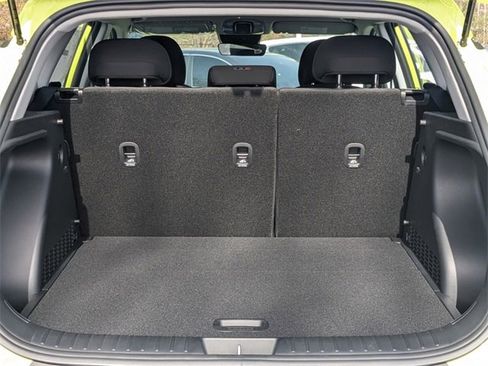 Certified 2025 Hyundai Kona SE image 12