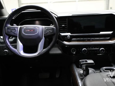 Used 2022 GMC Sierra 1500 Elevation AWD/4WD image 8