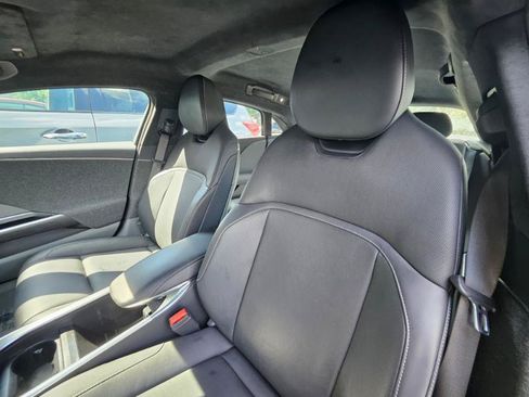 Used 2024 Lucid Air Pure RWD image 36