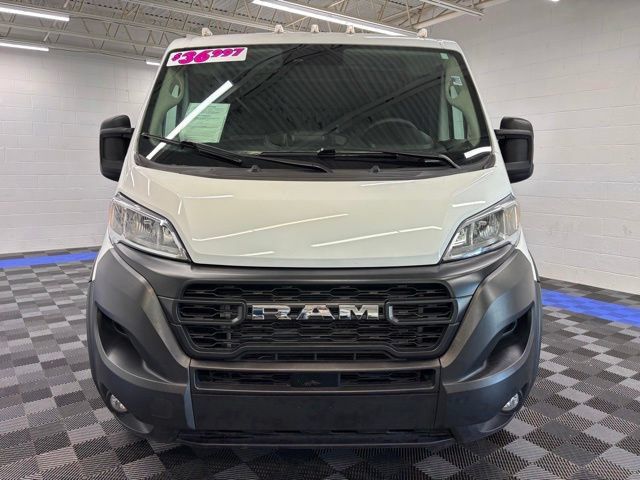 Used 2025 RAM ProMaster 2500 w/ Convenience Group FWD image 12