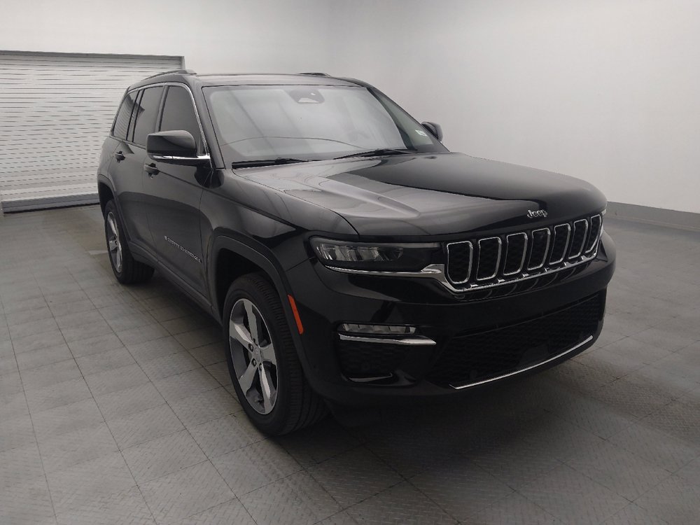 Used 2022 Jeep Grand Cherokee Limited w/ Luxury Tech Group II RWD image 13