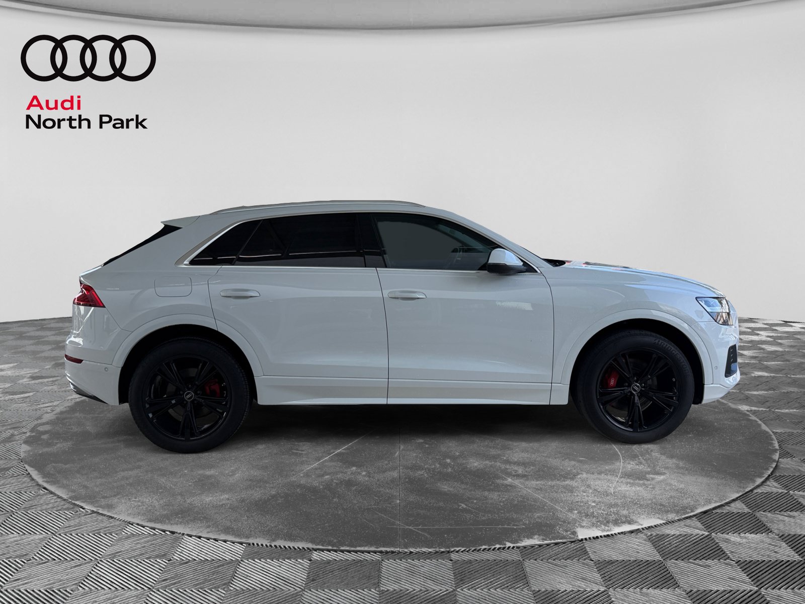 Used 2022 Audi Q8 Premium Plus AWD/4WD image 6