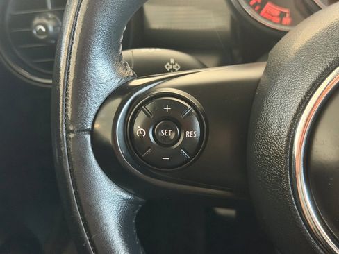 Used 2015 MINI Cooper 4-Door Hardtop FWD image 32