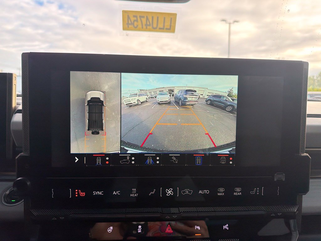 Used 2025 GMC Hummer EV 3X w/ LPO, Sport Package AWD/4WD image 26