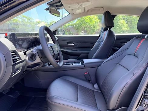 New 2026 Nissan Sentra SR w/ SR Premium Package FWD image 16