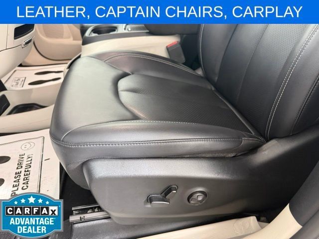 Used 2024 Chrysler Pacifica Touring-L FWD image 18