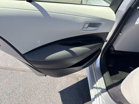 Used 2024 Toyota Corolla LE FWD image 15