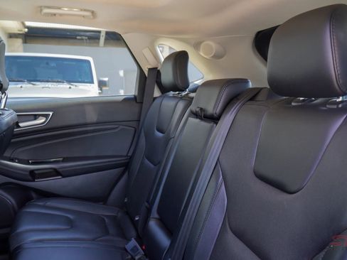 Used 2019 Ford Edge Titanium w/ Equipment Group 301A image 22