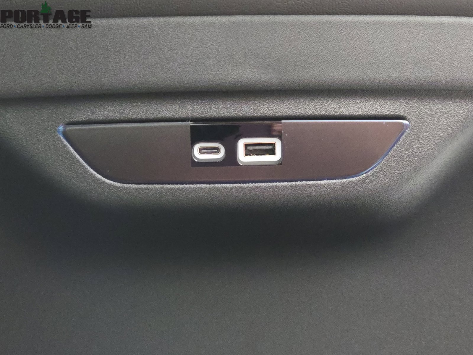 New 2027 Chrysler Pacifica Select AWD/4WD image 47
