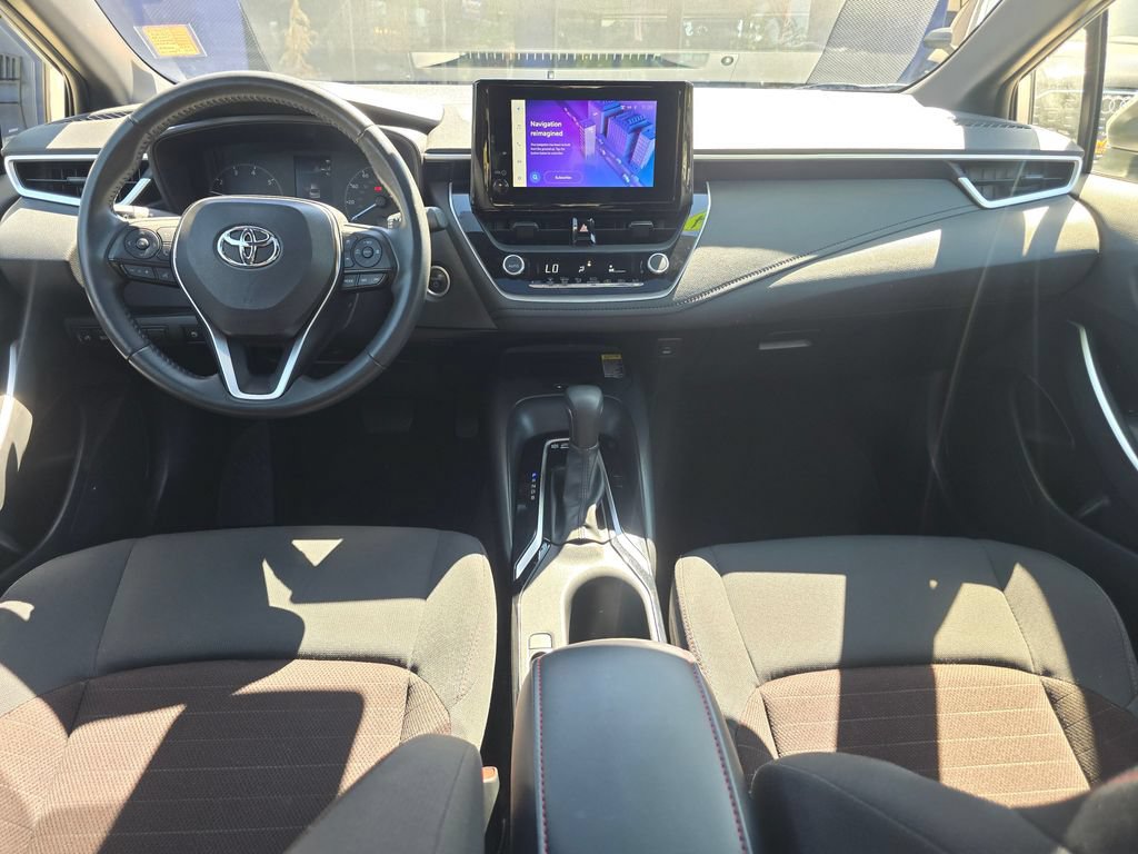 Used 2024 Toyota Corolla SE w/ SE Package FWD image 18