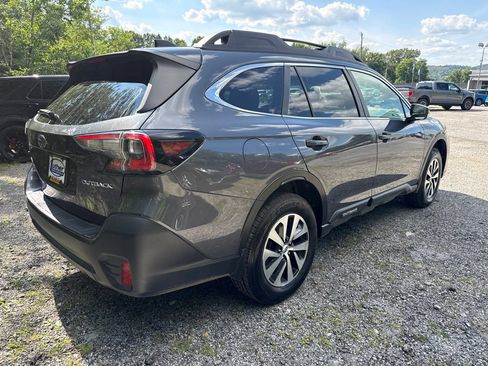 Used 2022 Subaru Outback Premium AWD/4WD image 9