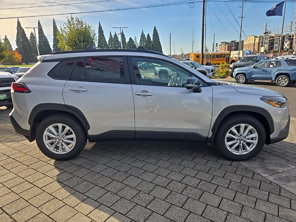New 2026 Toyota Corolla Cross LE w/ Moonroof Package AWD/4WD image 6