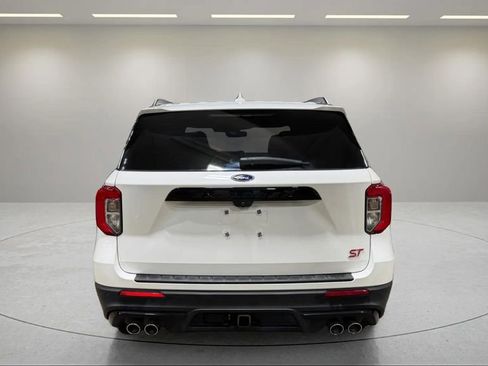 Used 2022 Ford Explorer ST w/ Equipment Group 401A image 4