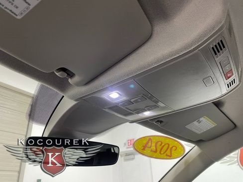 Used 2024 Volkswagen Tiguan Wolfsburg Edition image 18