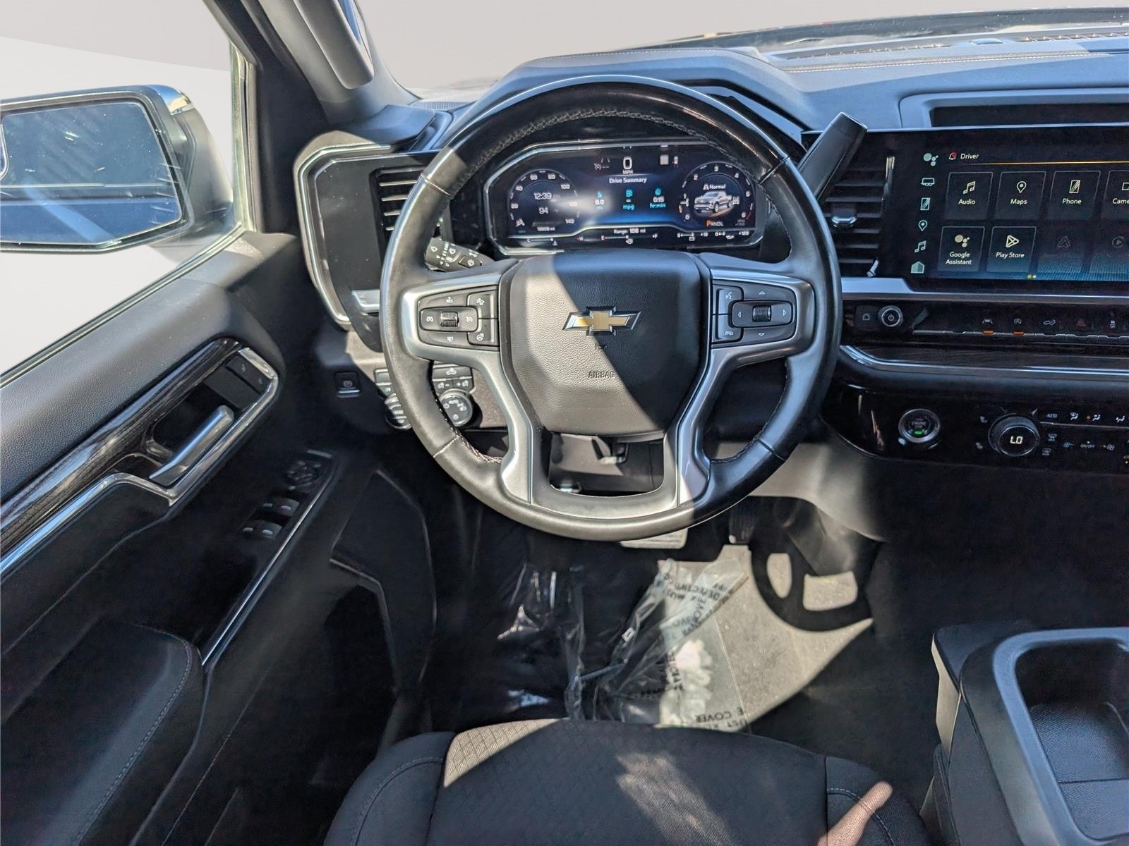 Used 2023 Chevrolet Silverado 1500 LT AWD/4WD image 16