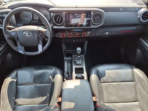 Used 2019 Toyota Tacoma TRD Off-Road AWD/4WD image 15
