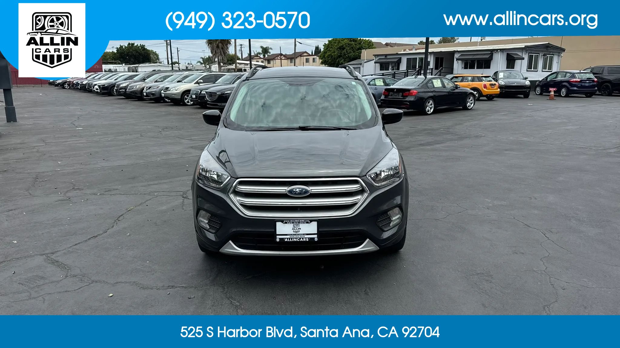 Used 2019 Ford Escape SE FWD image 2