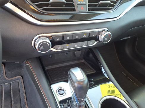 Used 2023 Nissan Altima 2.5 SR w/ SR Premium Package image 33