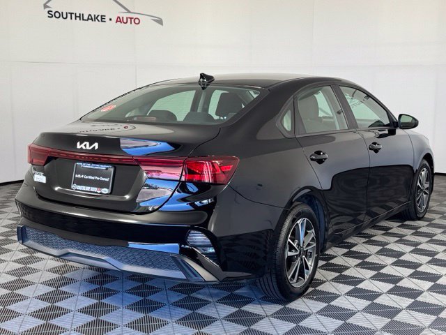 Used 2024 Kia Forte LXS FWD image 7