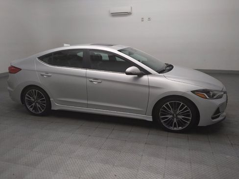 Used 2018 Hyundai Elantra Sport w/ Cargo Package FWD image 11