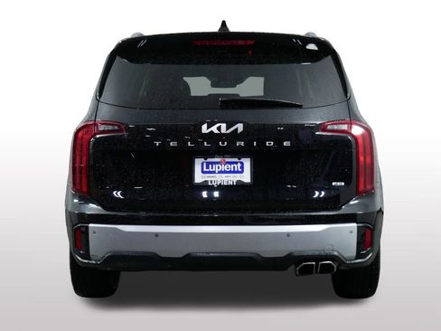 Certified 2024 Kia Telluride S w/ S Sunroof Package AWD/4WD image 10