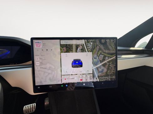 Used 2022 Tesla Model X image 14