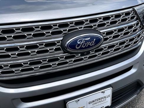 Used 2020 Ford Explorer Limited AWD/4WD image 28