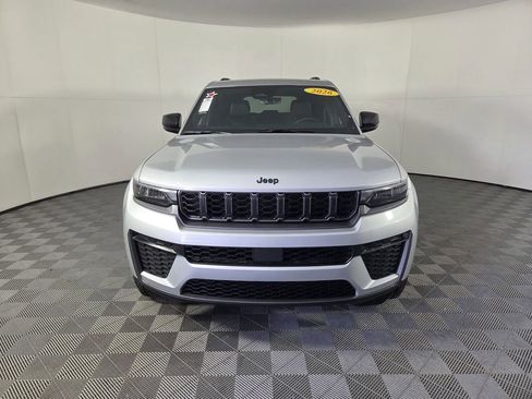 New 2026 Jeep Grand Cherokee Altitude RWD image 3
