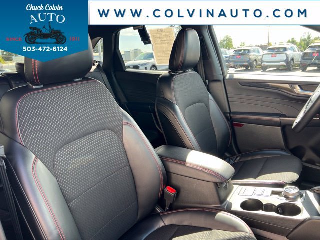 Used 2025 Ford Escape ST-Line Select AWD/4WD image 23