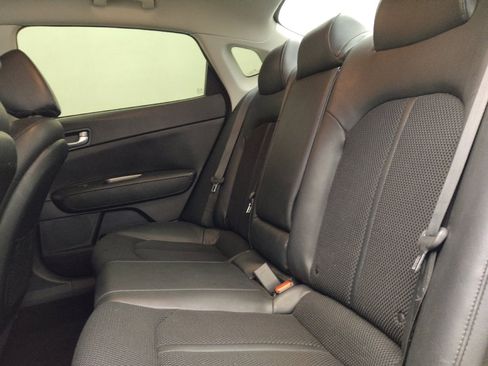 Used 2020 Kia Optima S image 18