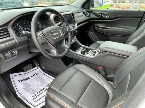 Used 2023 GMC Acadia AT4 w/ Preferred Package AWD/4WD image 9