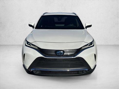 Certified 2021 Toyota Venza XLE w/ Carpet Mat Package (TMS) image 2