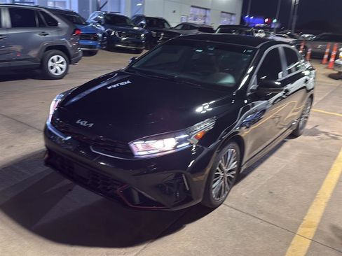 Used 2024 Kia Forte GT-Line image 2