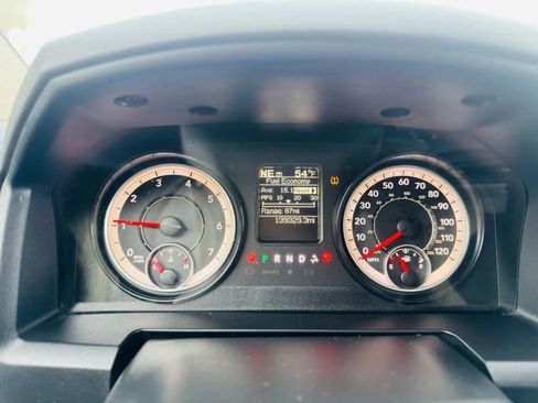 Used 2016 RAM 1500 Express image 15