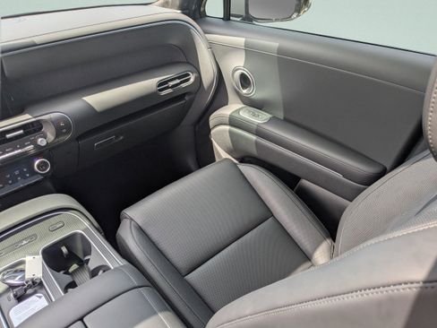 New 2026 Hyundai Palisade Calligraphy FWD image 18