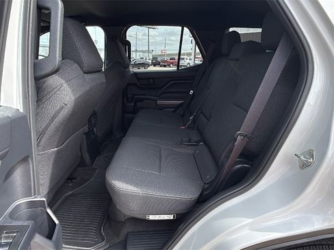 Used 2025 Toyota 4Runner SR5 image 15