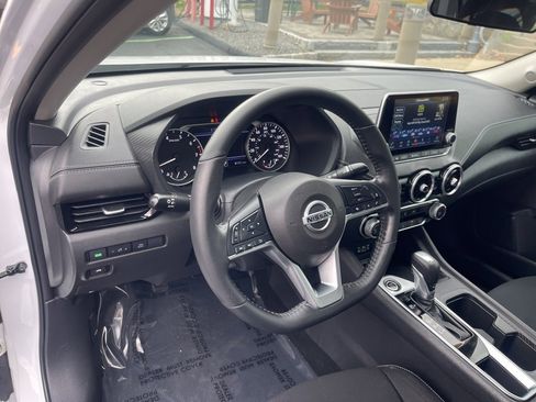 Certified 2022 Nissan Sentra SV w/ Trunk Package image 10