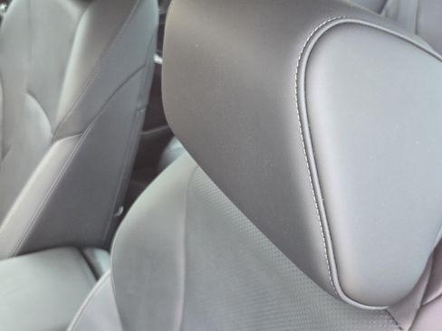 Used 2023 Honda Accord Touring image 11