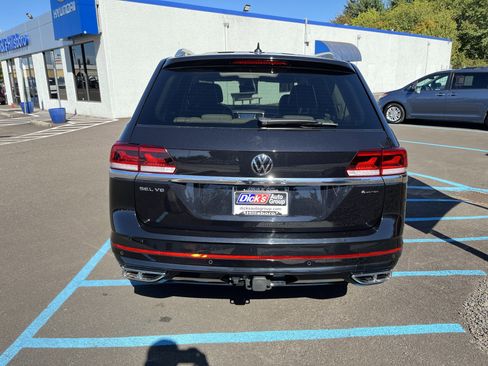 Used 2023 Volkswagen Atlas SEL Premium image 4