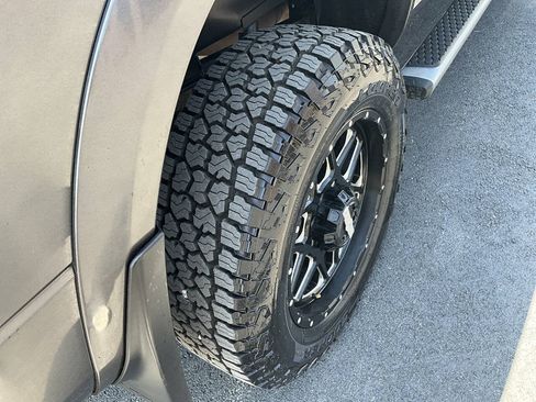 Used 2018 RAM 2500 Laramie AWD/4WD image 32