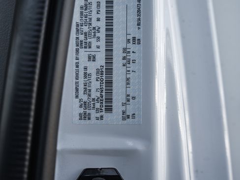 New 2026 Ford E-450 and Econoline 450 Super Duty w/ Power Equipment Group RWD image 38