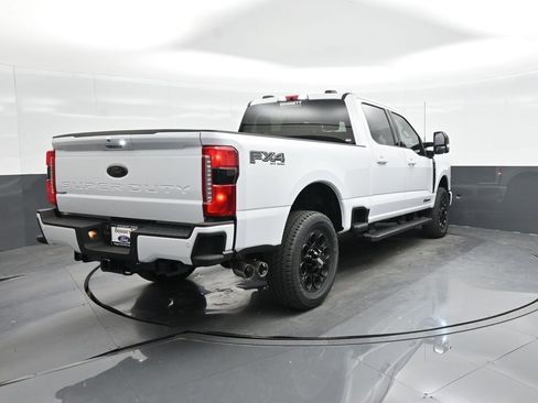 New 2026 Ford F250 Lariat w/ Black Appearance Package image 8