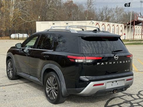 Used 2022 Nissan Pathfinder SL w/ SL Premium Package image 8