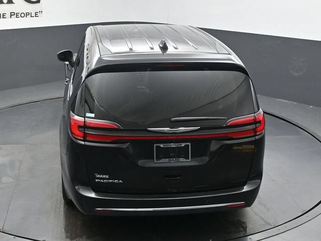 Used 2023 Chrysler Pacifica Touring-L FWD image 61