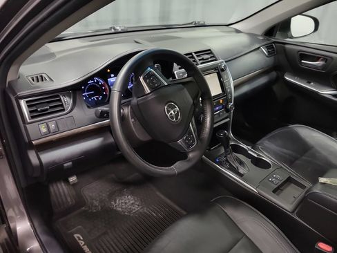 Used 2015 Toyota Camry XLE FWD image 16