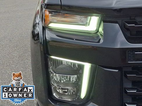 Used 2022 Chevrolet Silverado 2500 LTZ w/ LTZ Plus Package AWD/4WD image 9