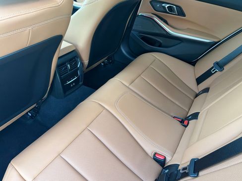 Used 2025 BMW 330i 330i w/ Premium Package image 15