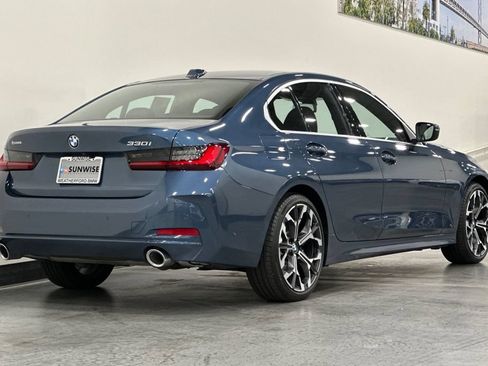 Used 2025 BMW 330i Sedan RWD image 4