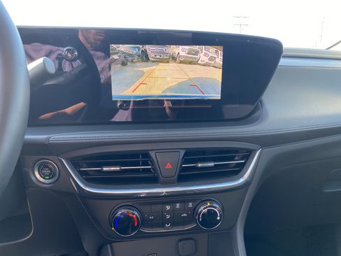 Used 2025 Buick Encore GX Preferred FWD image 15